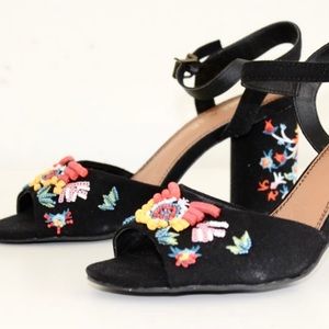 Rampage Black Beaded Embroidered Heels Sz 9.5